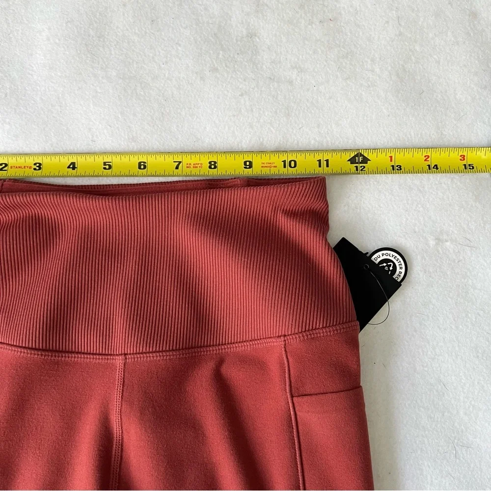 MPG High-Waisted Rust Colored XS 7/8 Length
Leggings Side Pockets NWT - Picture 3 of 7